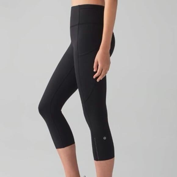 Lululemon Fast and Free Crop II 19" - Picture 6 of 6